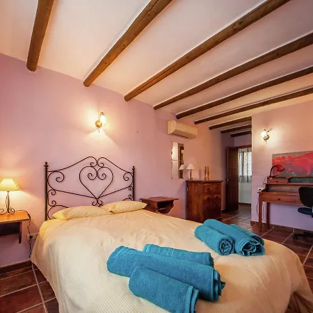 Lovely In Competa Andalusia With Swimming Pool Casa de Férias *