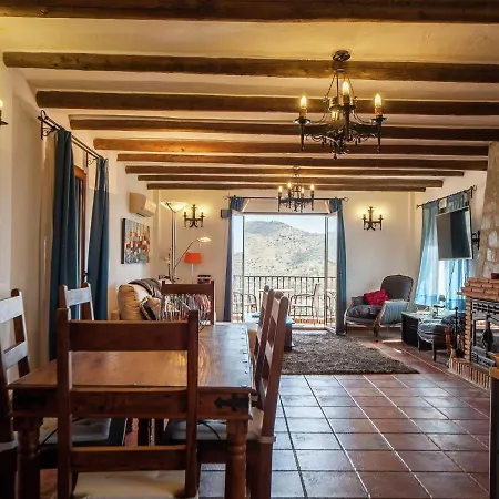 Casa de Férias Lovely In Competa Andalusia With Swimming Pool Torrox