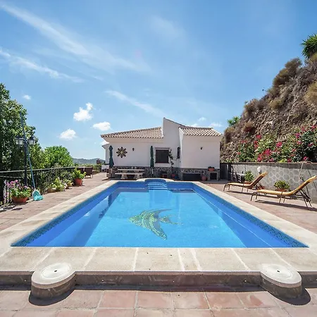 Casa de Férias Lovely In Competa Andalusia With Swimming Pool Torrox